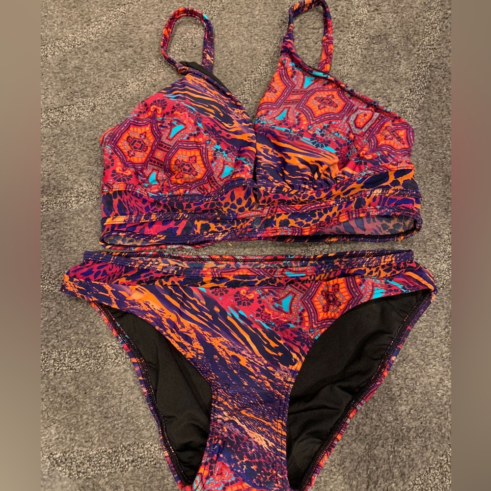 Multi color patterned bikin